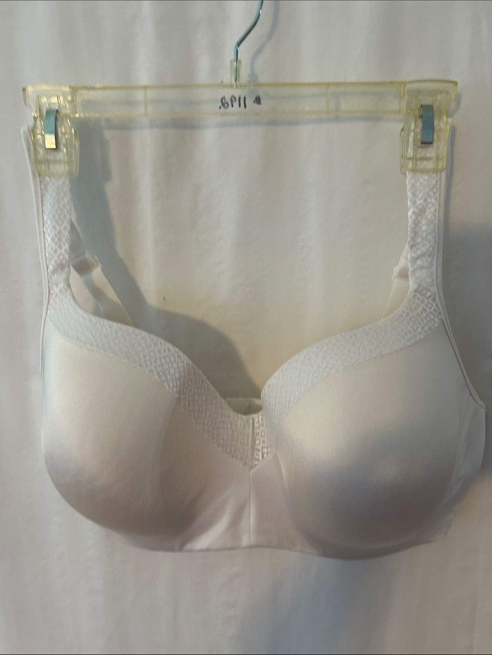 Playtex White Seamless Underwire Bra with Textured Trim